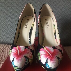 Bakers Women's Floral Pointed-Toe Pumps - Pink/Black